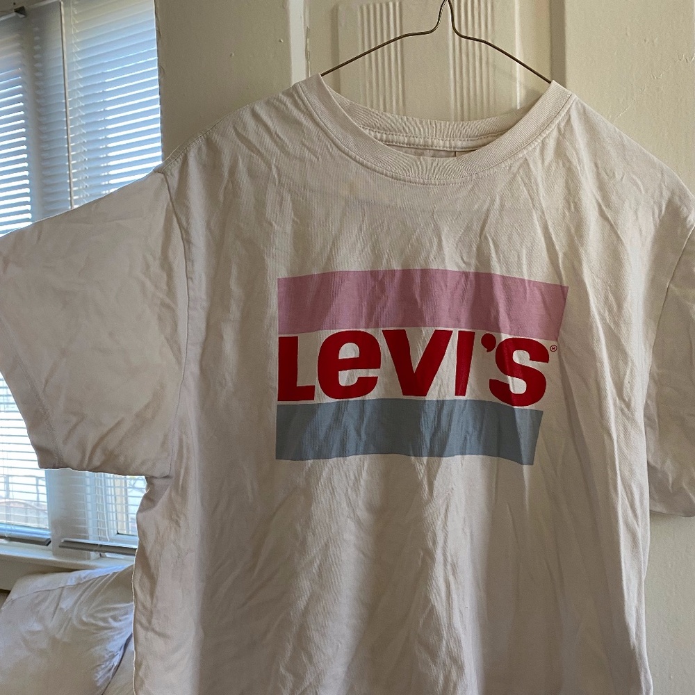 Levi's Tee